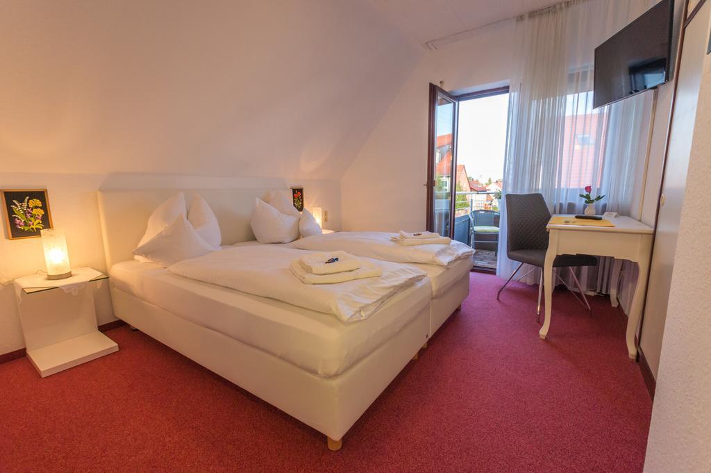 Hotel Rosengarten Schwaebisch Gmuend Ngoại thất bức ảnh