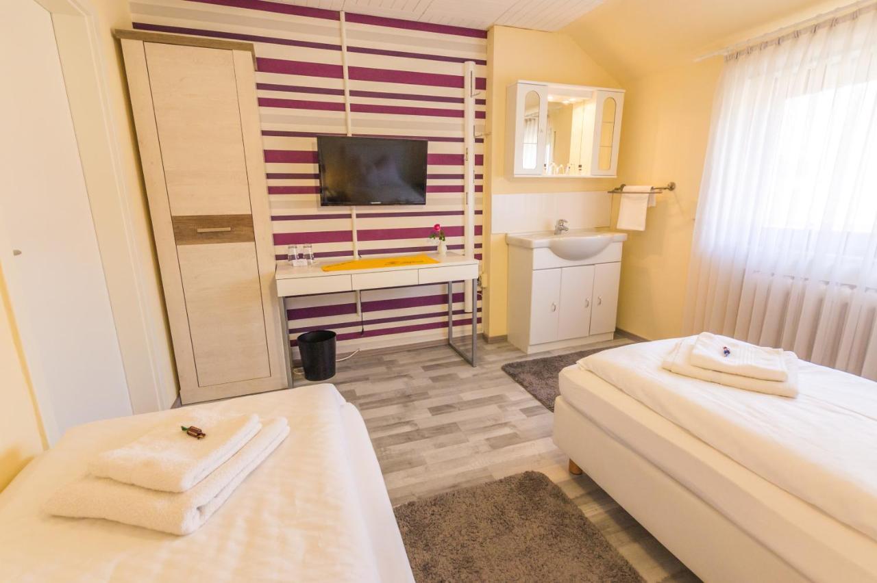 Hotel Rosengarten Schwaebisch Gmuend Ngoại thất bức ảnh